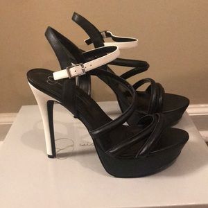 Jessica Simpson Shoes - Size 8